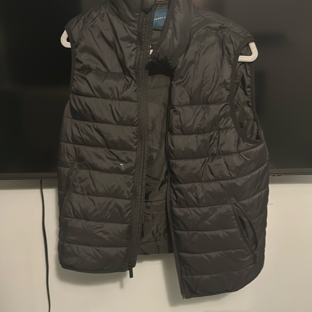 Perry Ellis Men’s Black Vest Size Medium